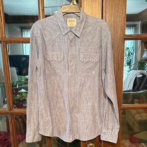 Ariat Men's Chambray Blue Button-Down Shirt‎